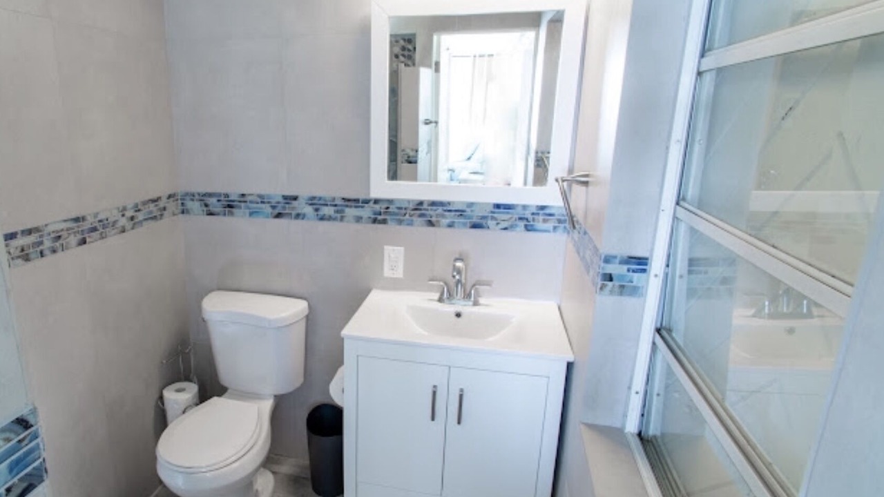 Photo of Bathroom in Estate Frenchman Bay