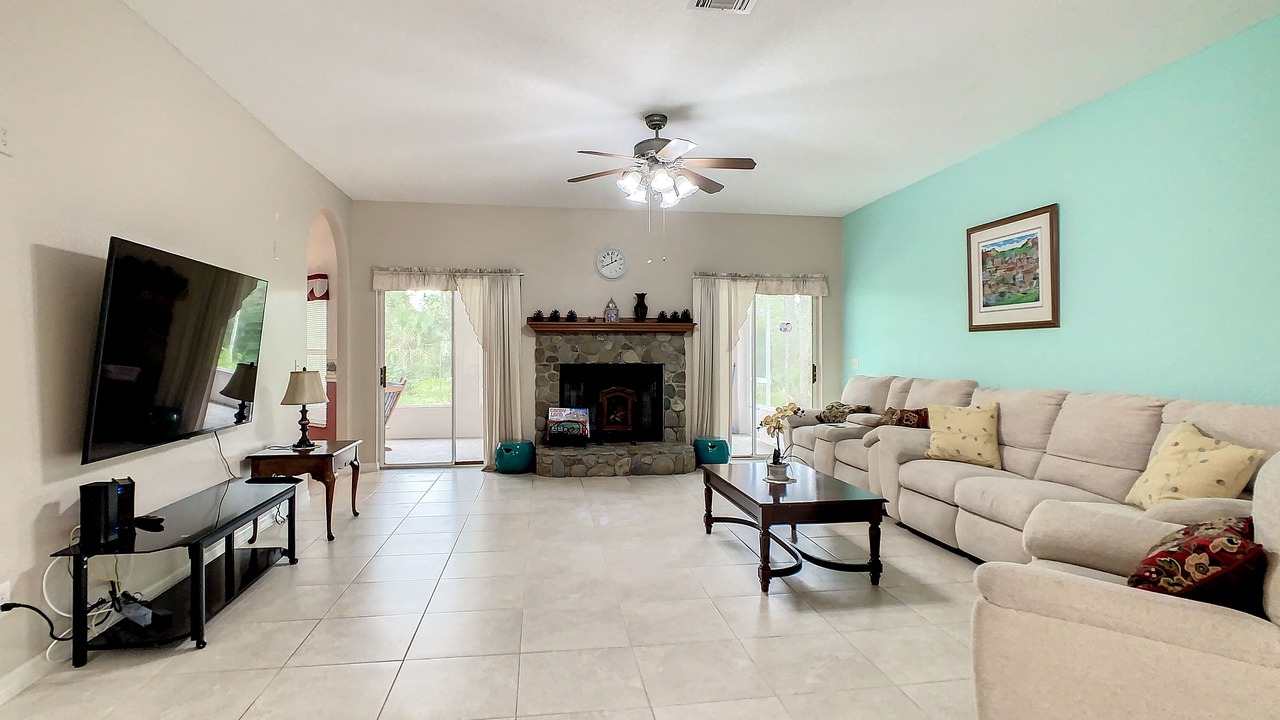 Photo of Livingroom in Interchange Square