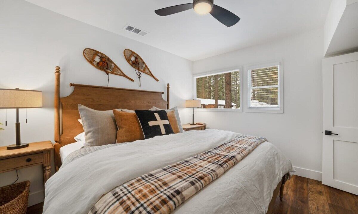 Photo of Bedroom in Tahoe Valley