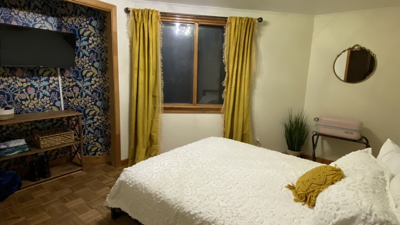 Photo of Bedroom in Tate