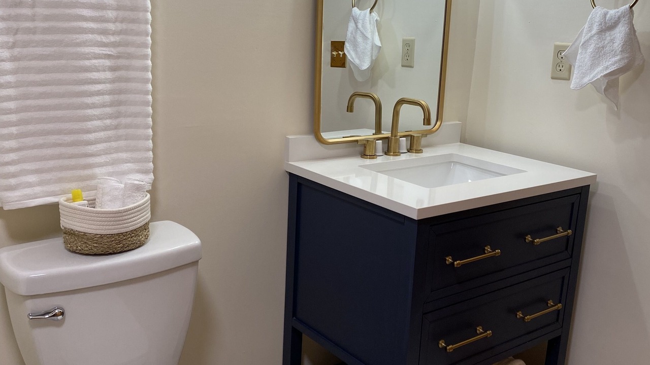 Photo of Bathroom in Tate