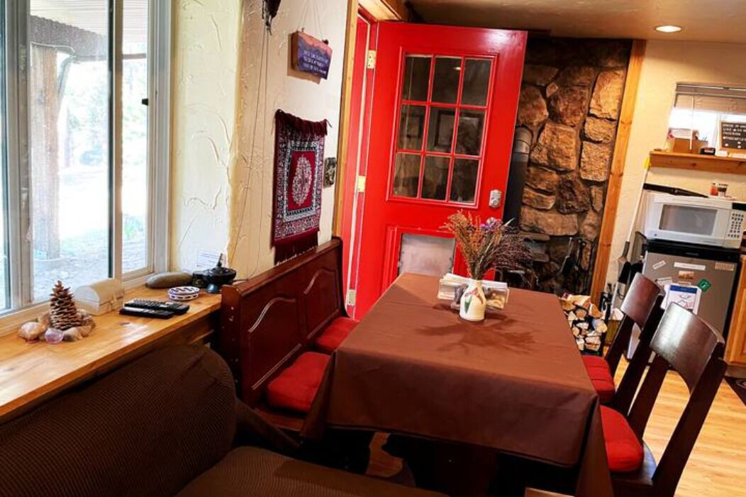 Photo of Livingroom in Coal Creek