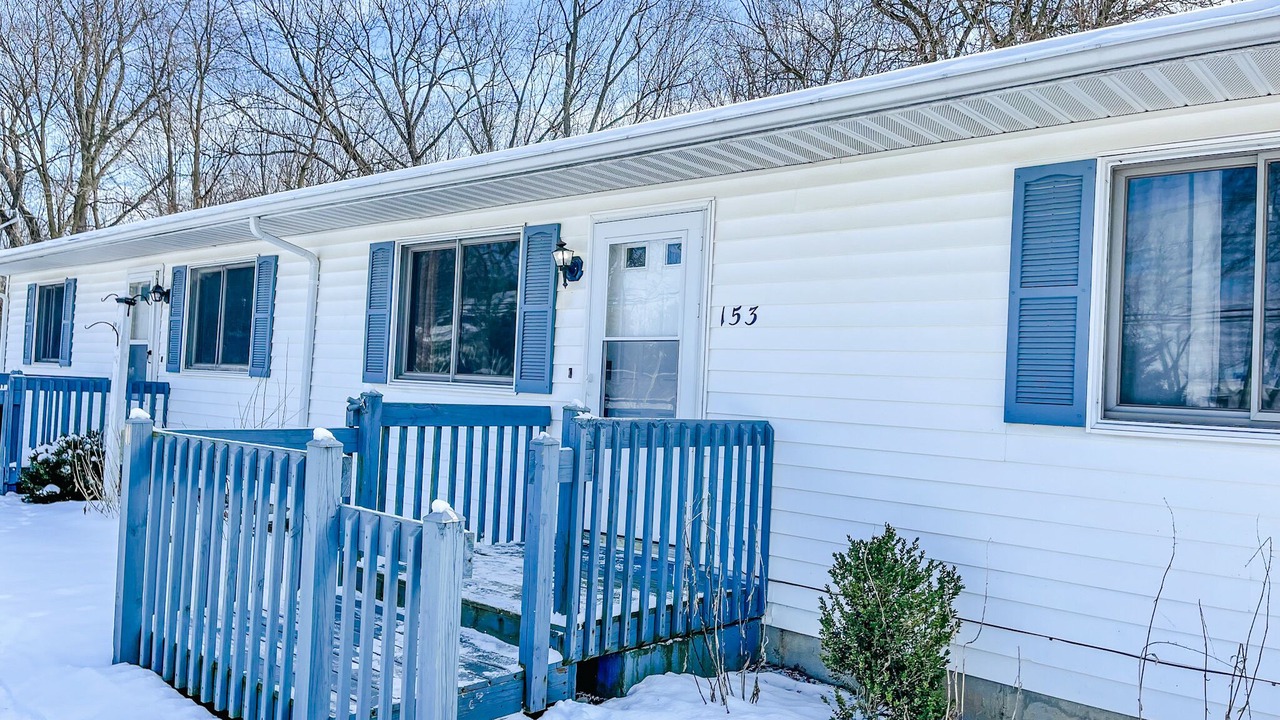 Photo of Outdoor in Grass Lake