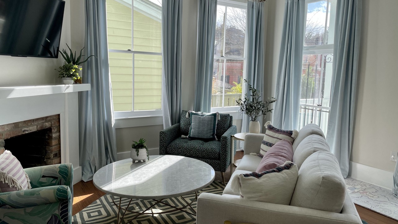 Photo of Livingroom in Metropolitan