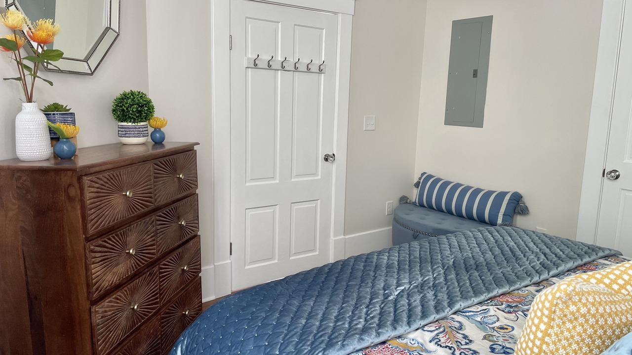 Photo of Bedroom in Metropolitan