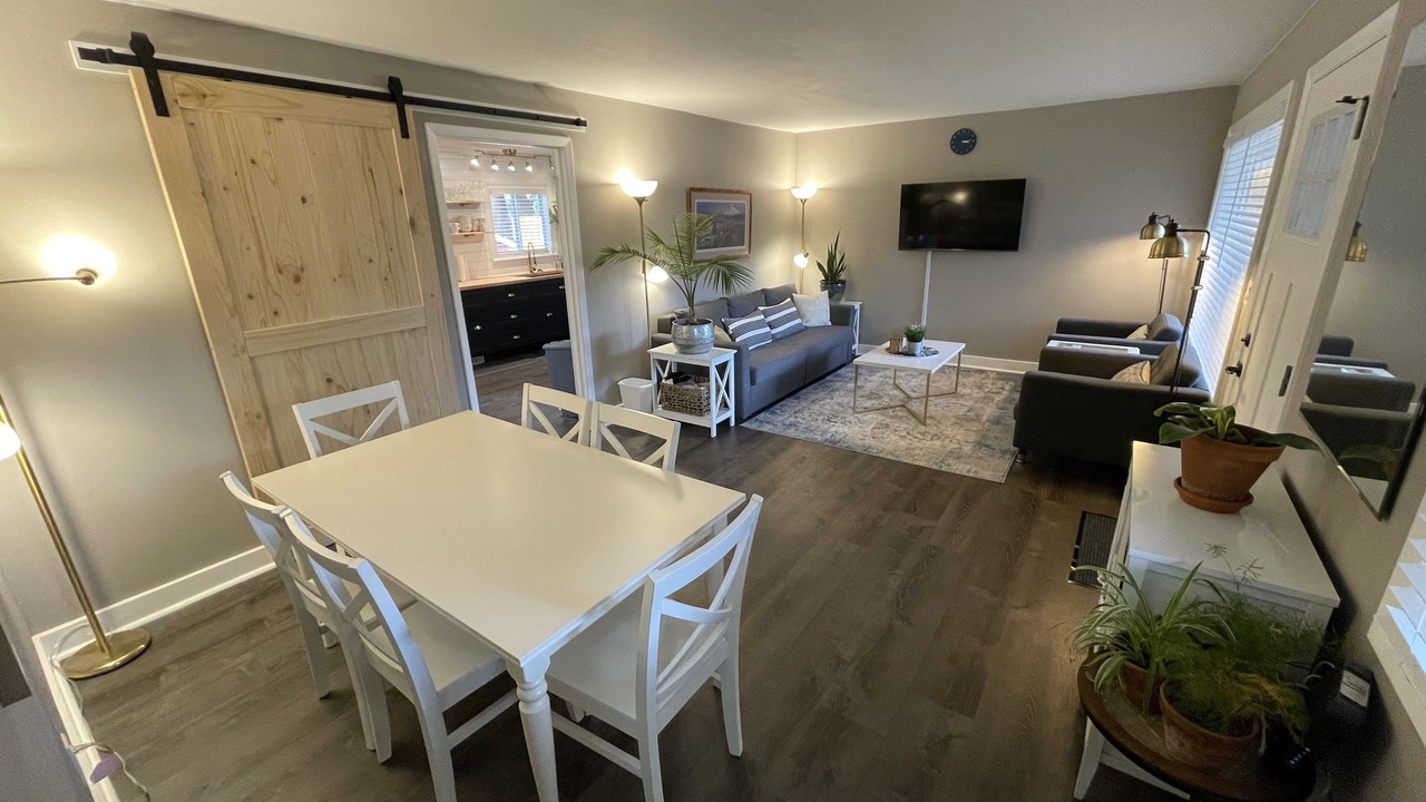 Photo of Livingroom in Bull Mountain