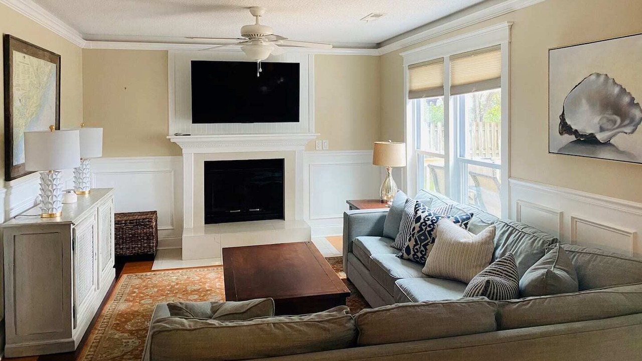 Photo of Livingroom in Mount Pleasant