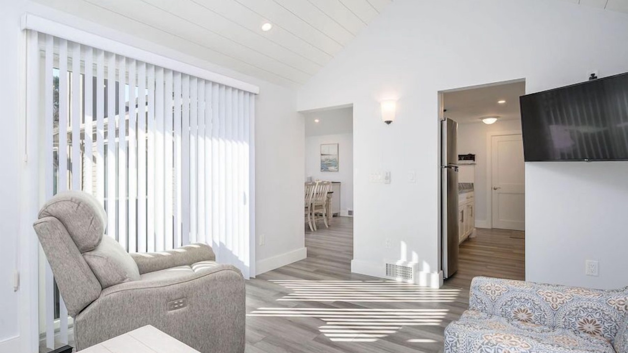 Photo of Livingroom in Mews Village