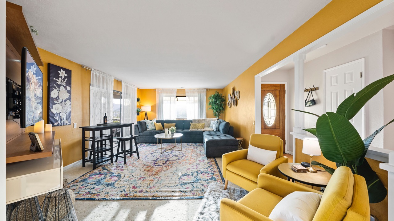 Photo of Livingroom in Canyon Lake
