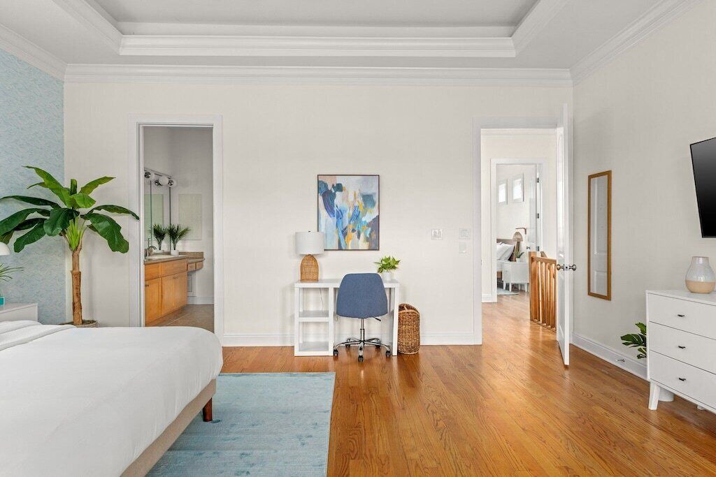 Photo of Bedroom in Crescent Beach