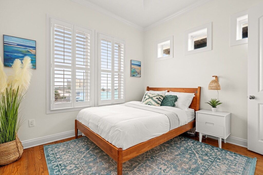 Photo of Bedroom in Crescent Beach