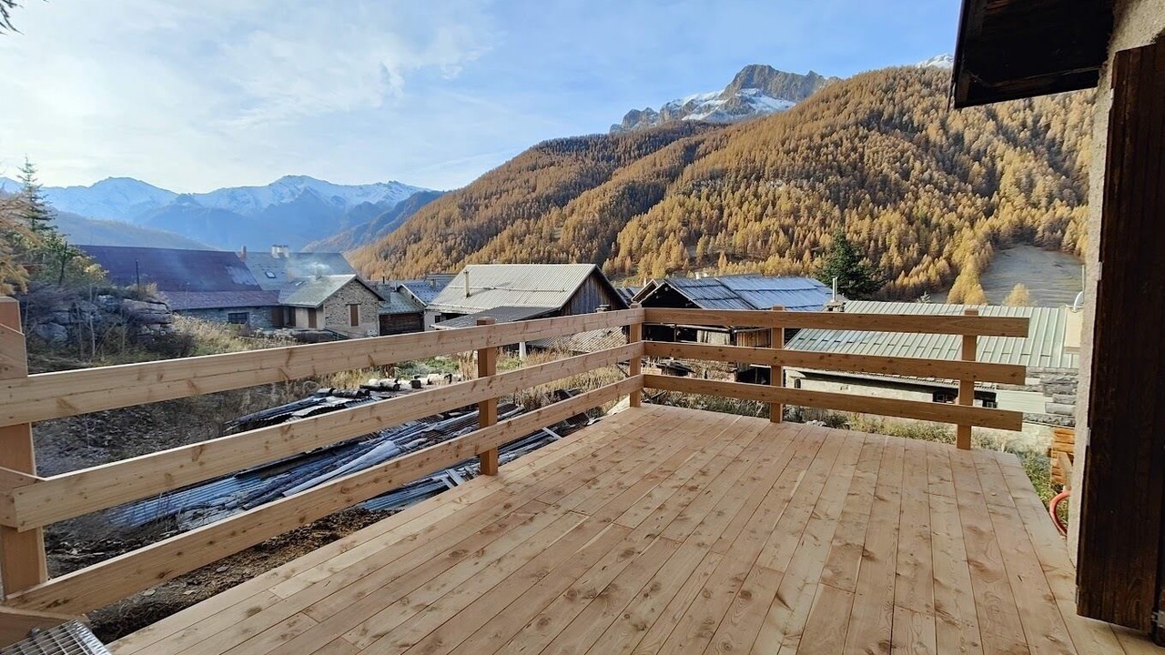 Photo of Patio Balcony in Molines-en-Queyras