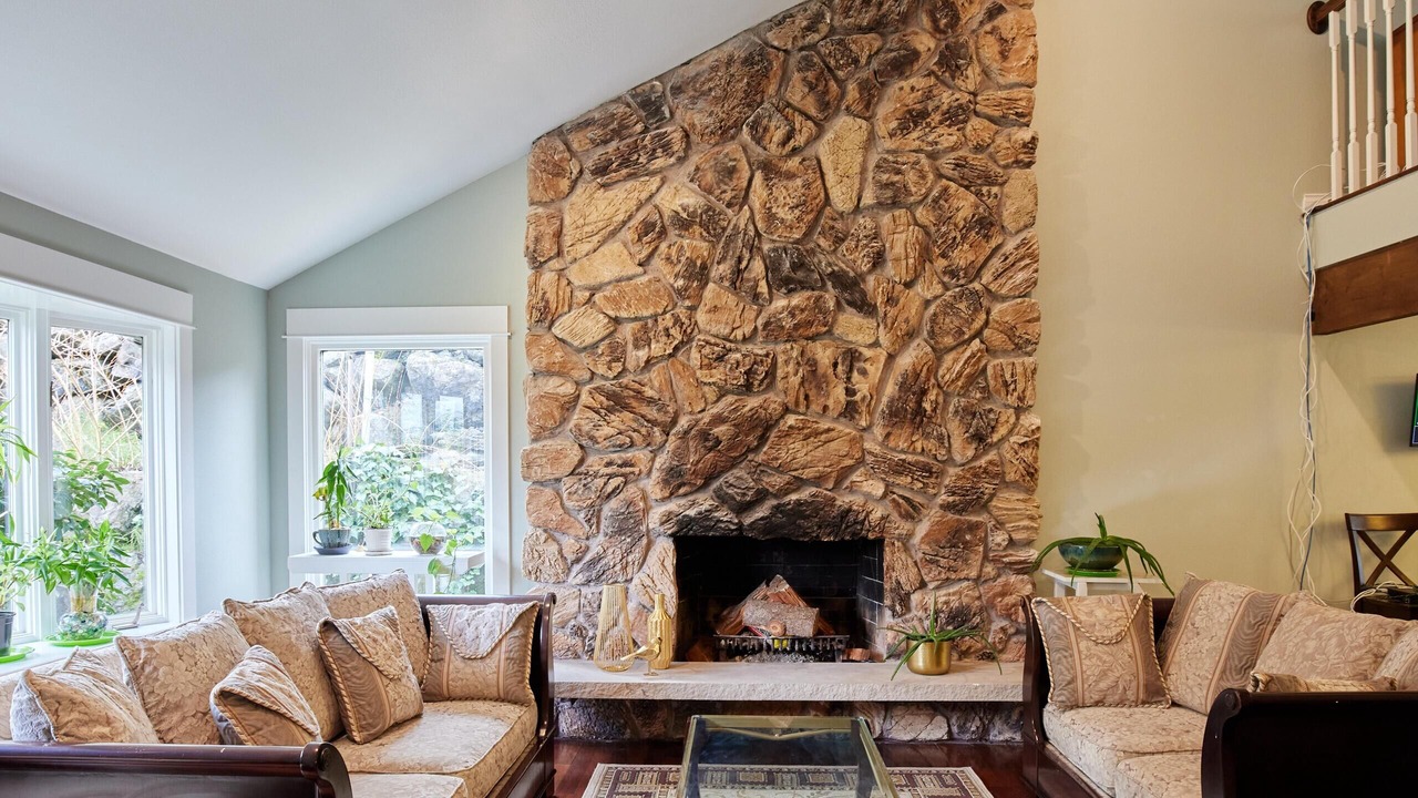 Photo of Bedroom in Bryn Mawr-Skyway