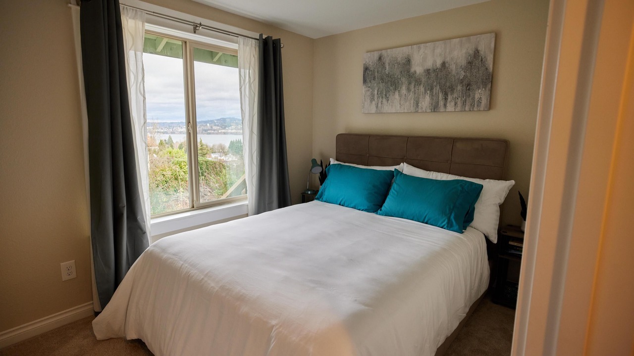 Photo of Bedroom in Bryn Mawr-Skyway