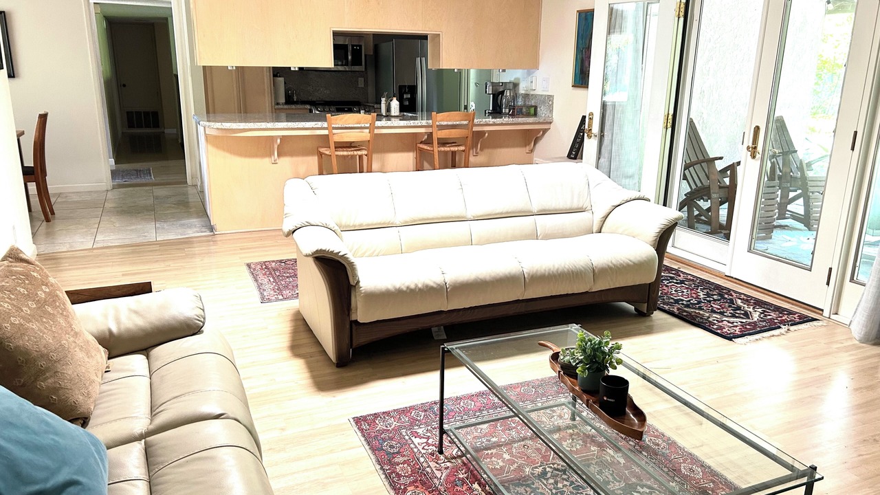 Photo of Livingroom in Covell Park