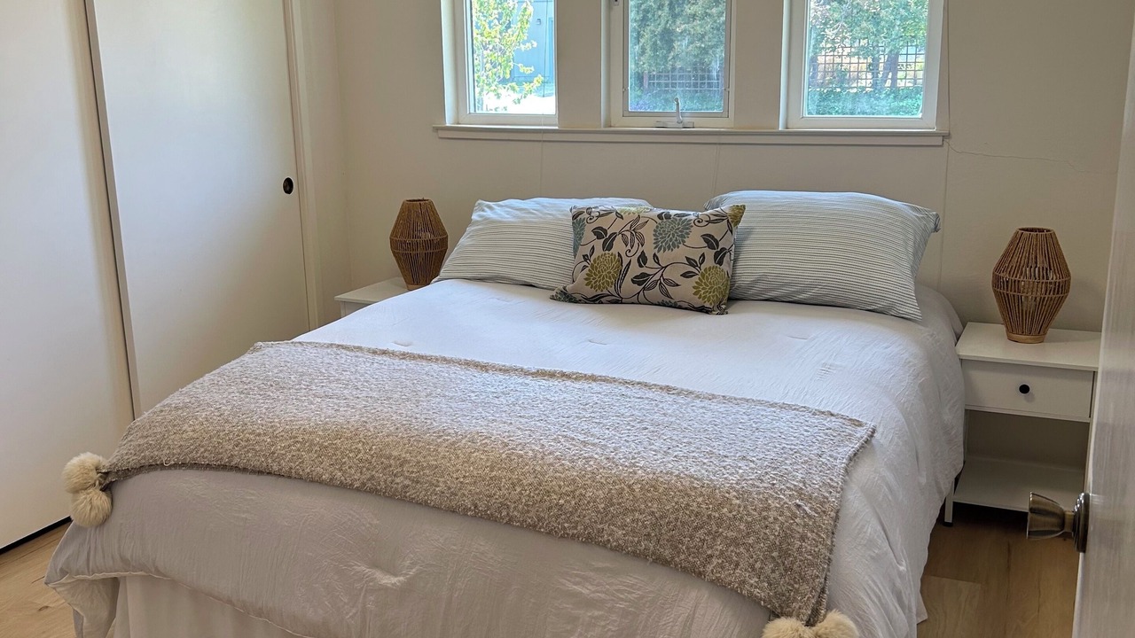 Photo of Bedroom in Covell Park