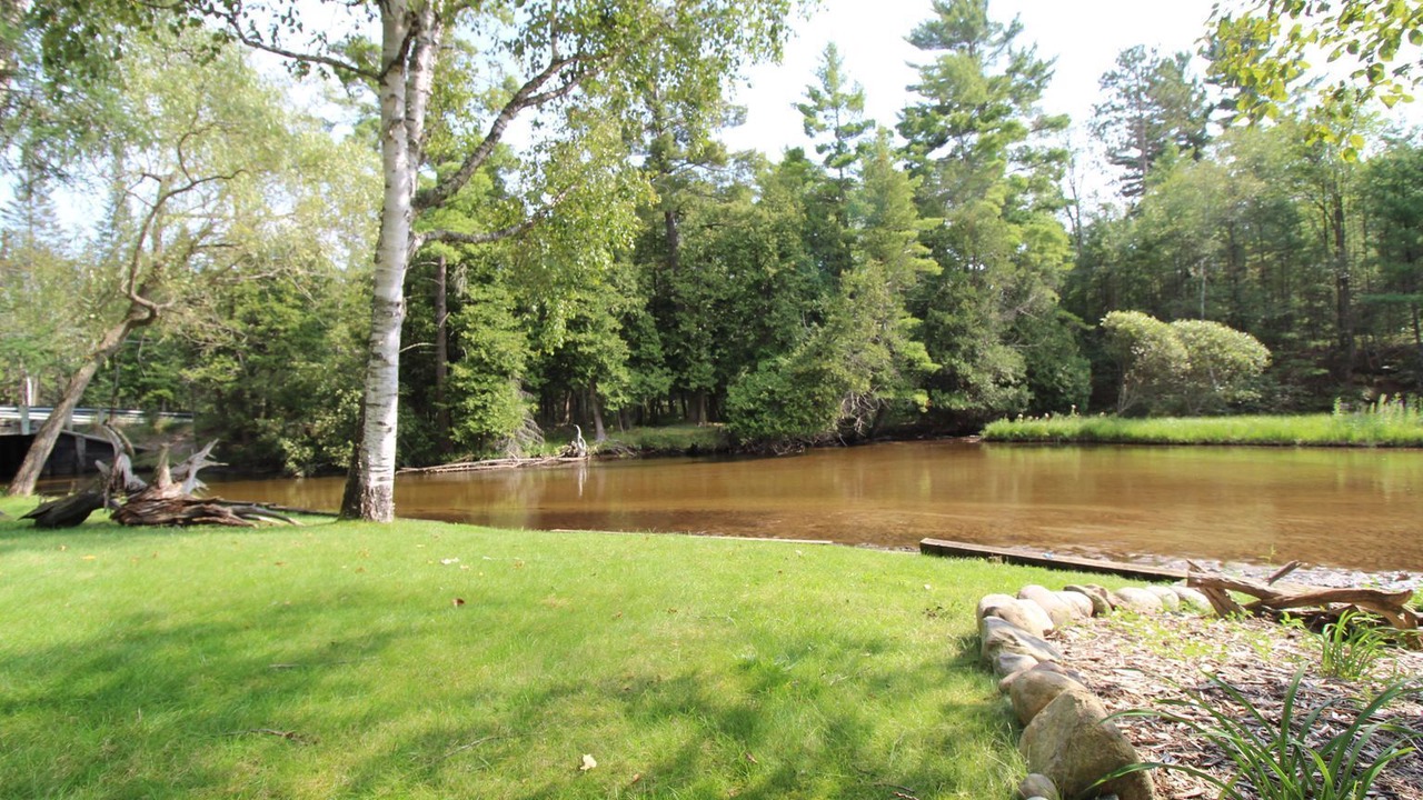 Photo of Outdoor in Grayling