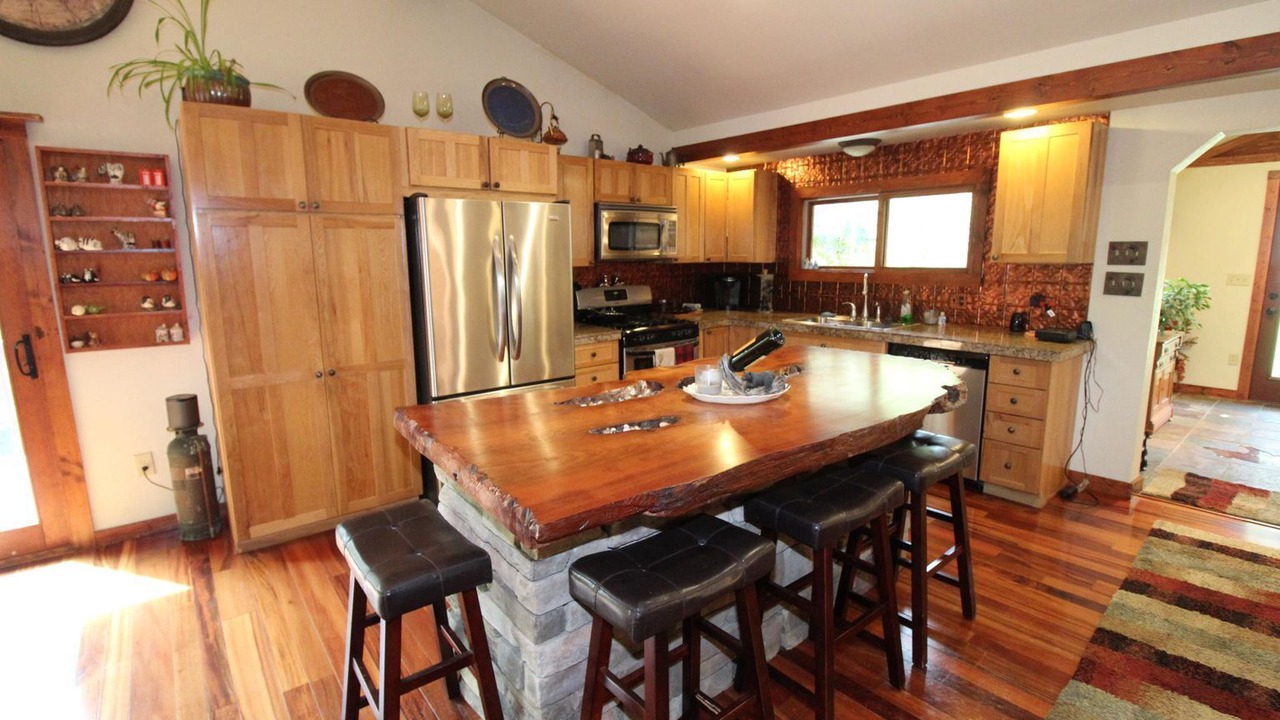 Photo of Kitchen in Grayling