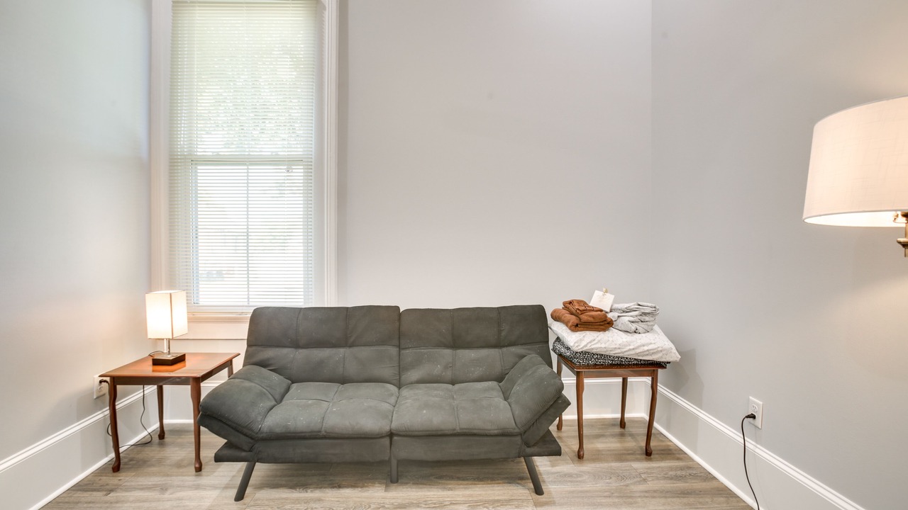 Photo of Livingroom in Esplanade Ridge