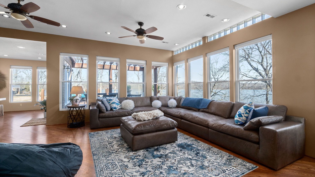 Photo of Livingroom in Stewart
