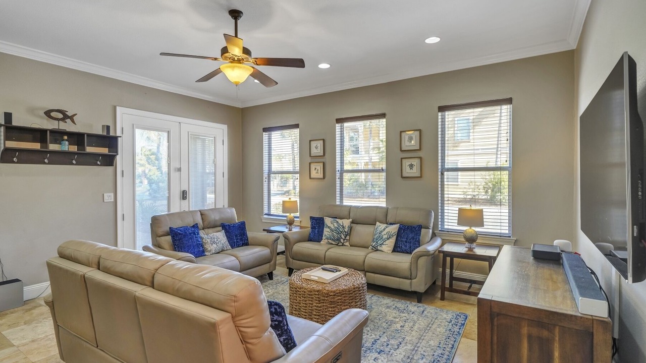 Photo of Livingroom in Villages of Crystal Beach