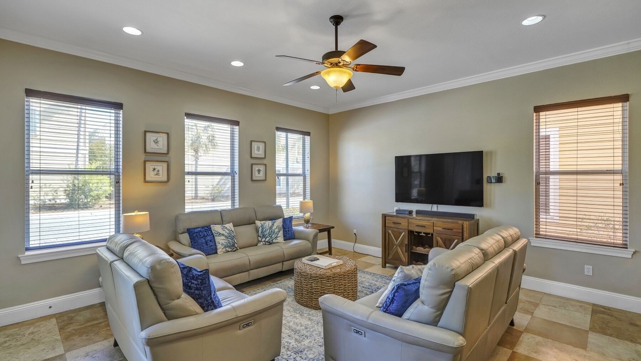 Photo of Livingroom in Villages of Crystal Beach