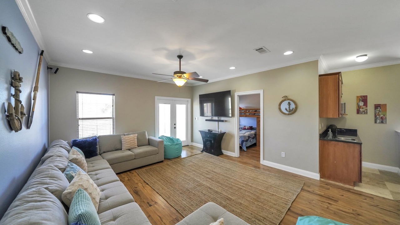 Photo of Livingroom in Villages of Crystal Beach