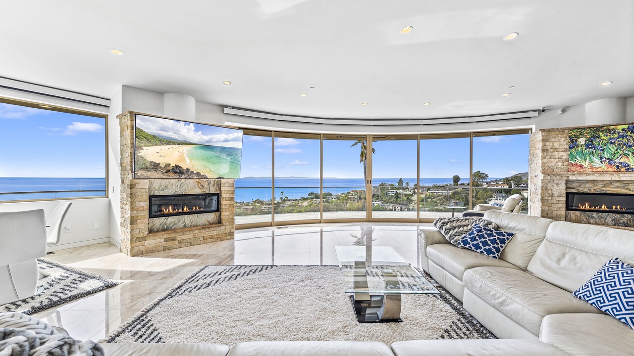 Photo of Livingroom in Laguna Beach