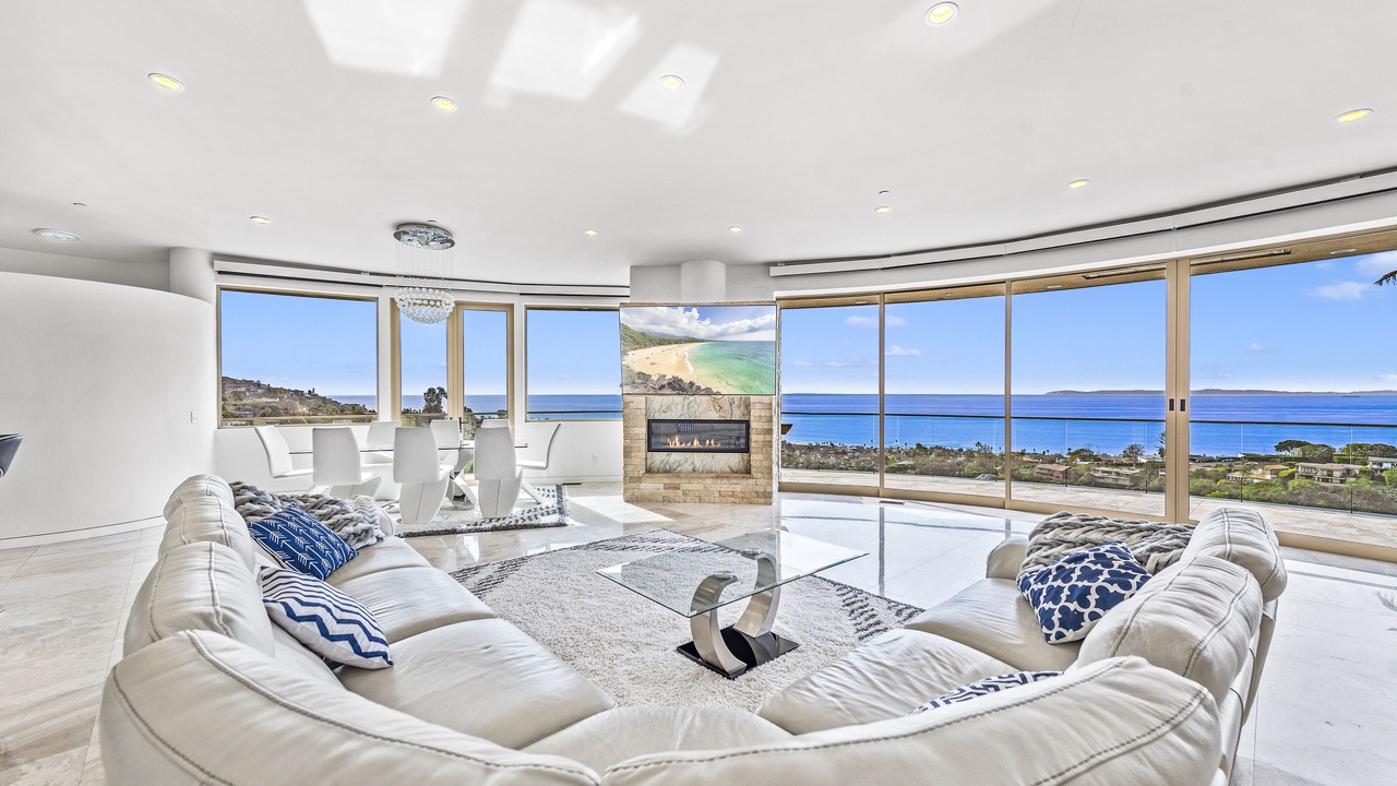 Photo of Livingroom in Laguna Beach