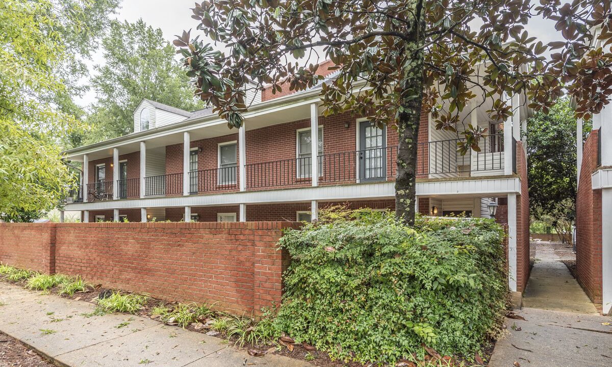 Photo of Outdoor in Starkville