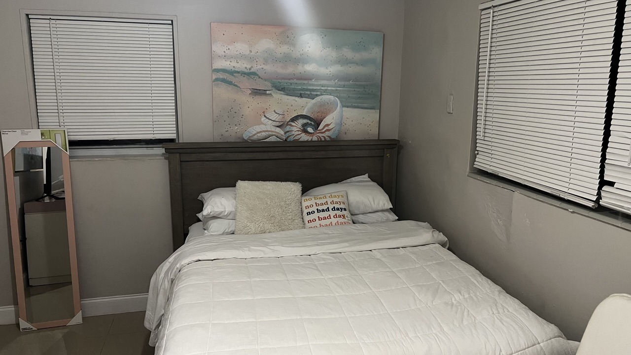 Photo of Bedroom in Miramar