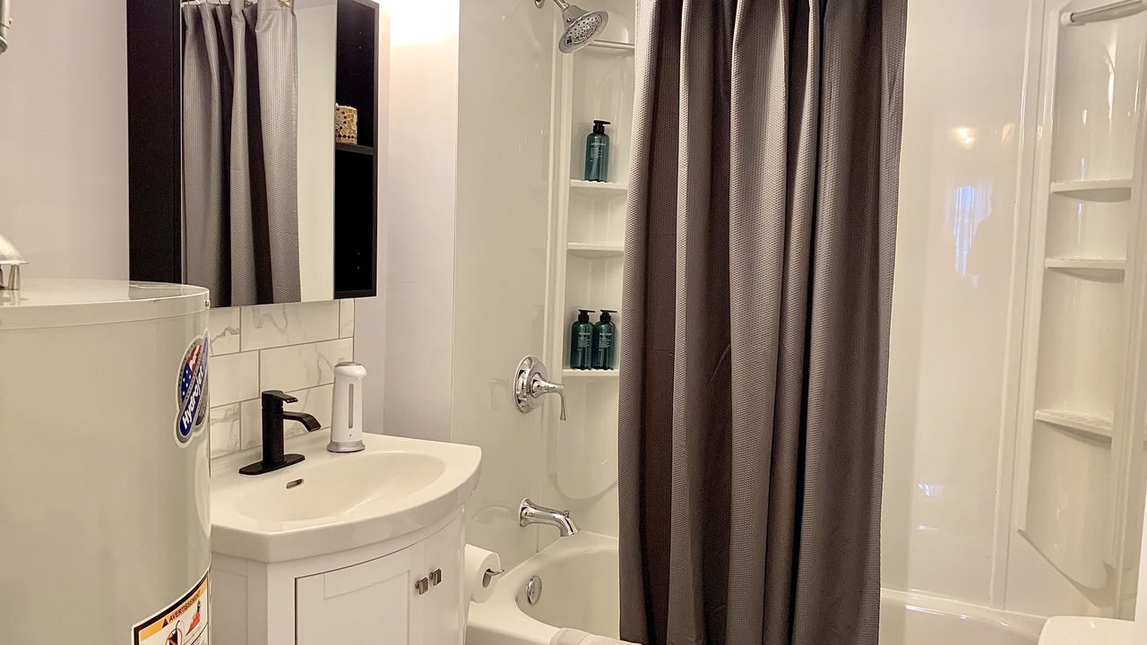 Photo of Bathroom in Golden