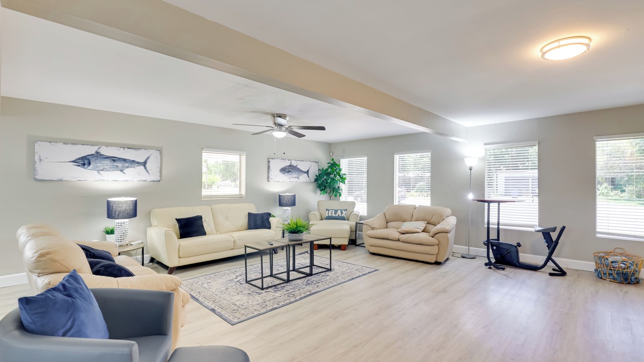 Photo of Livingroom in Orient Park