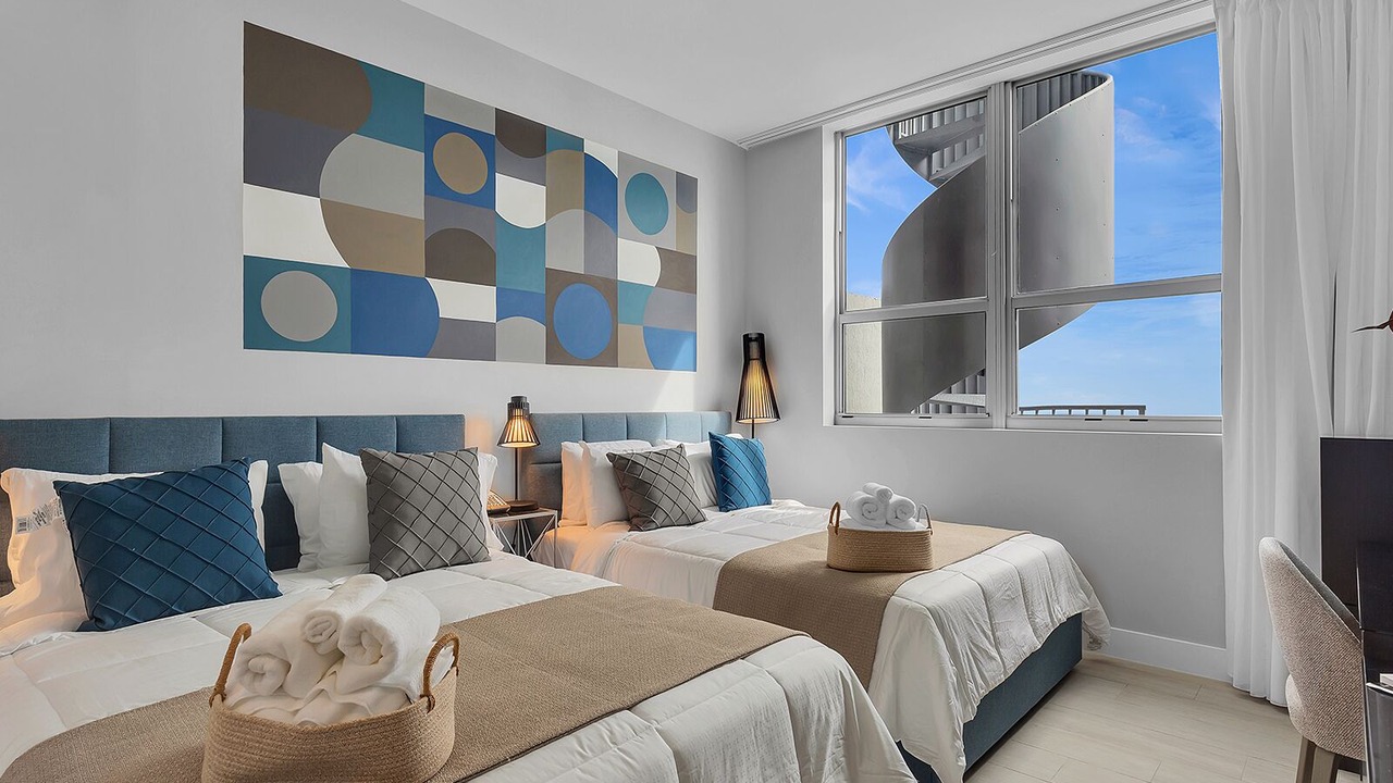 Photo of Bedroom in Hallandale Beach