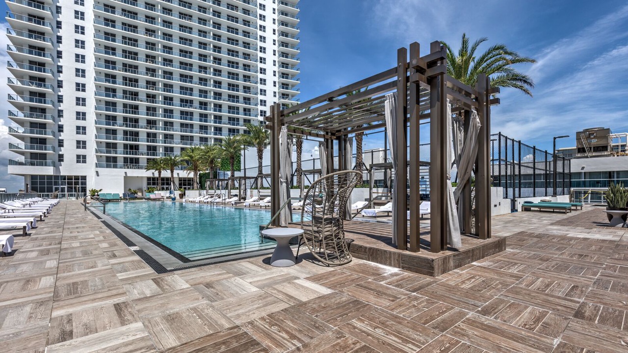Photo of Outdoor in Hallandale Beach