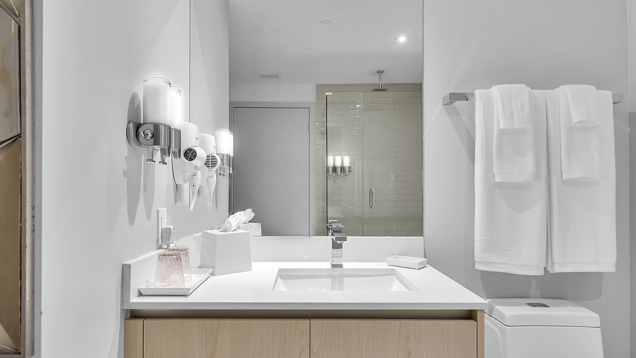 Photo of Bathroom in Hallandale Beach