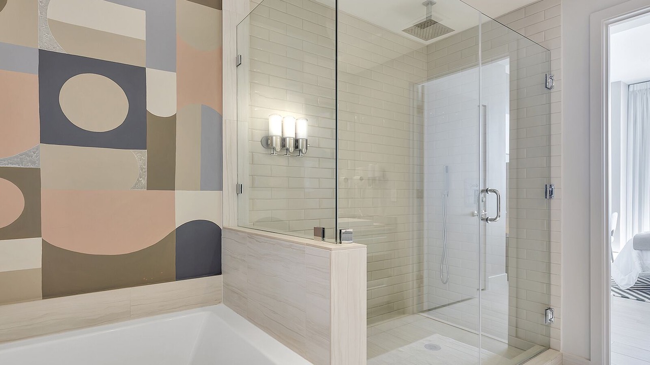 Photo of Bathroom in Hallandale Beach