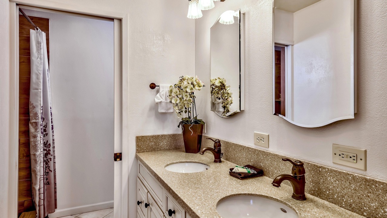 Photo of Bathroom in Christmas Valley