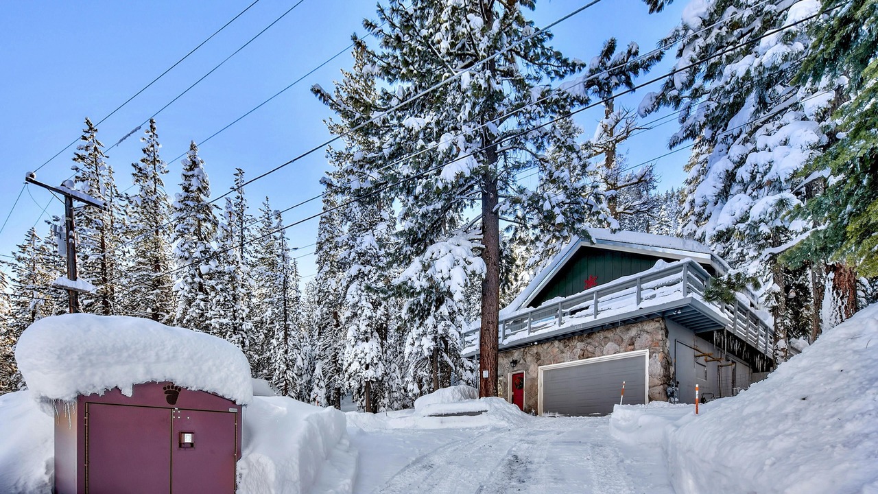 Photo of Outdoor in Christmas Valley