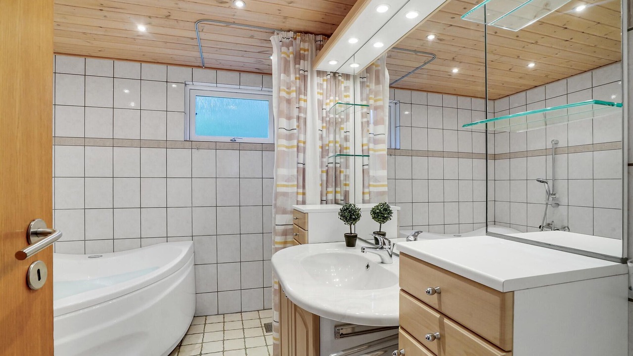 Photo of Bathroom in Lodbjerg Hede
