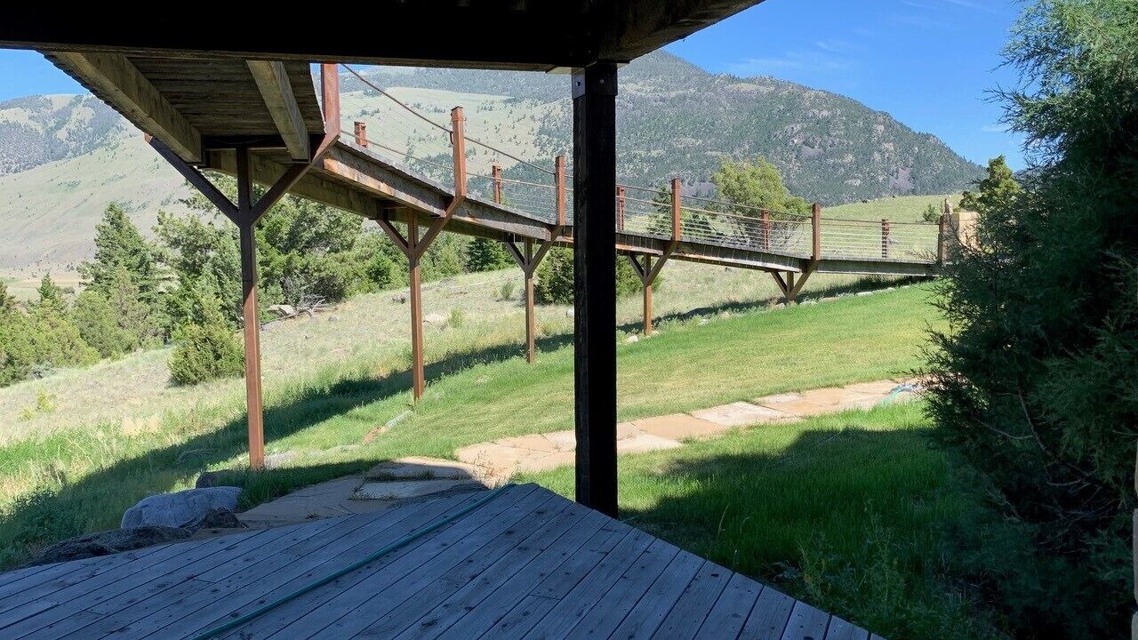 Photo of Outdoor in Emigrant