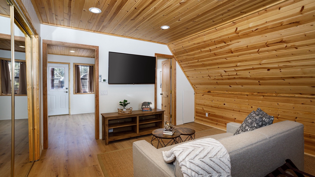 Photo of Livingroom in Big Bear