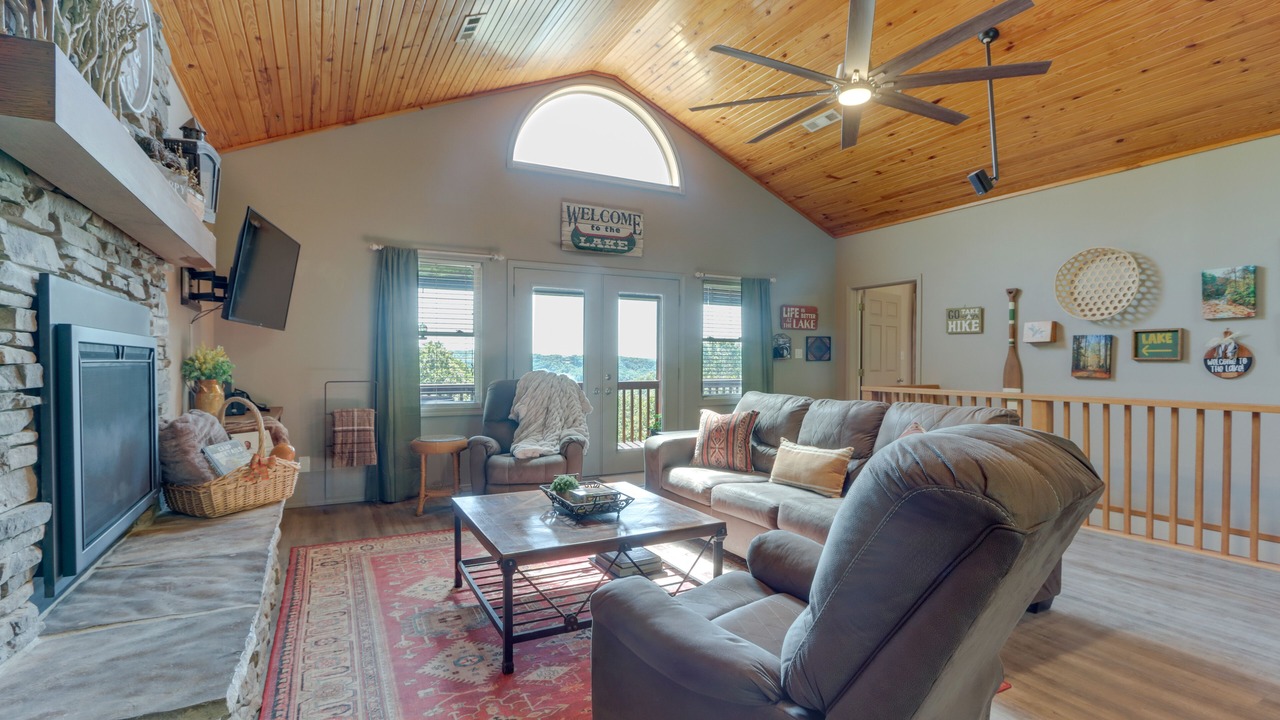 Photo of Livingroom in Sylvan Shores