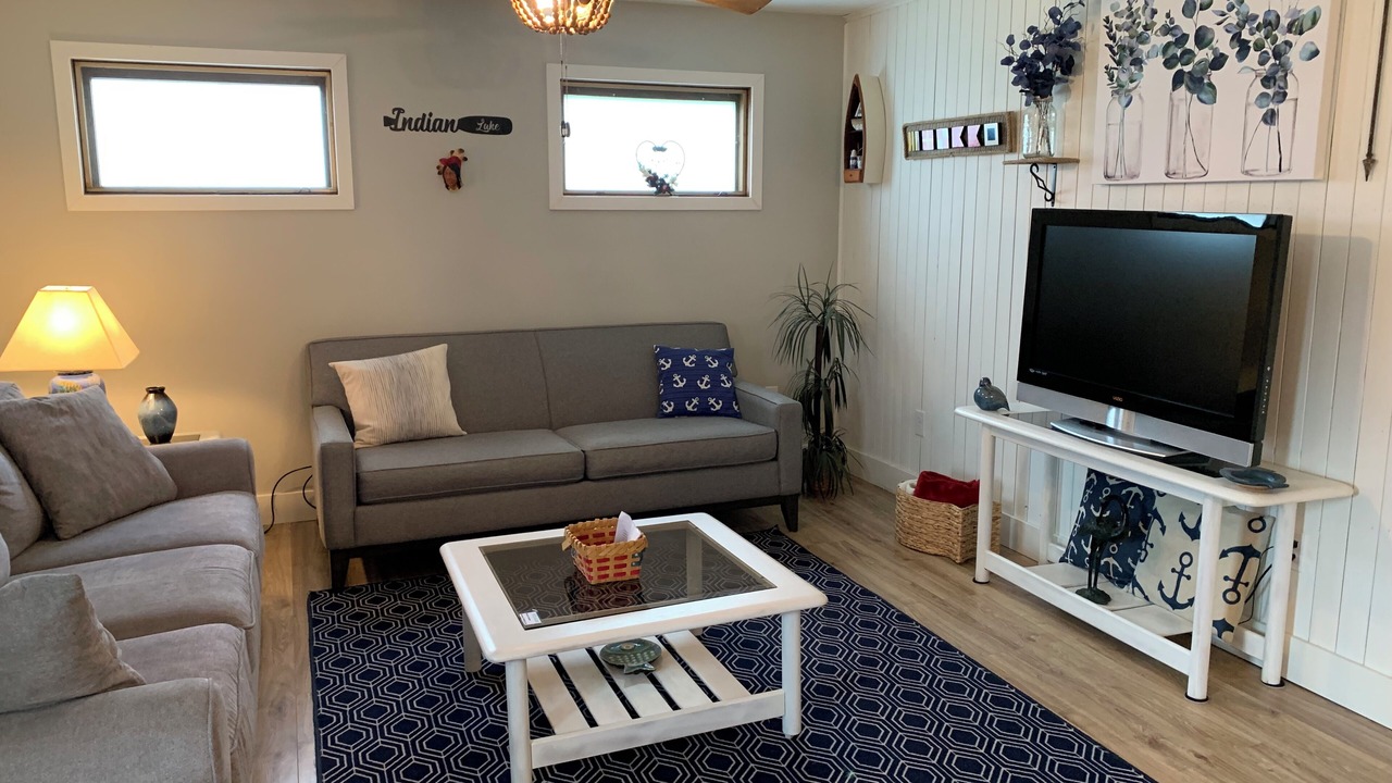 Photo of Livingroom in Lakeview