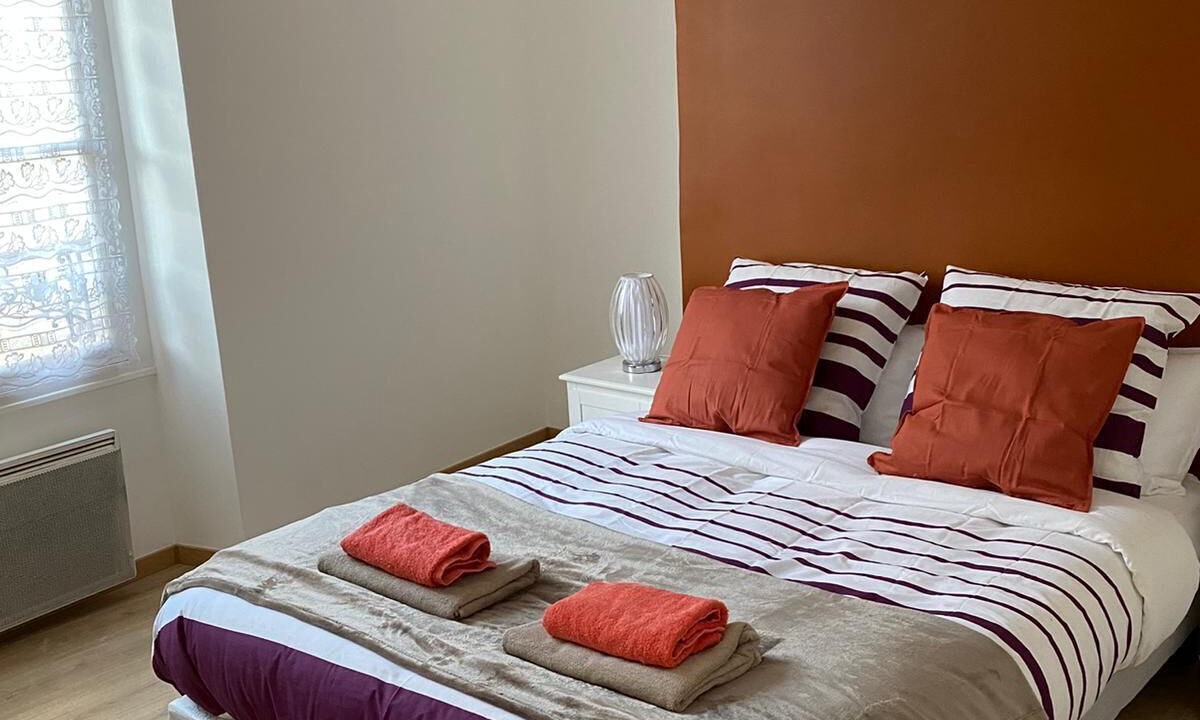Photo of Bedroom in Arpajon
