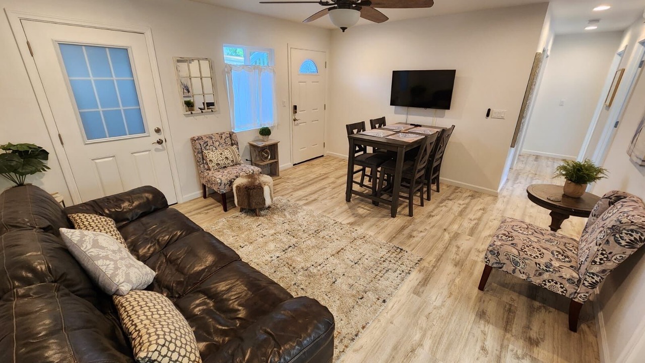 Photo of Livingroom in Coconut Grove