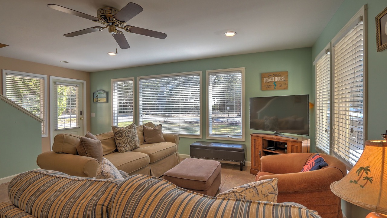 Photo of Livingroom in Folly Field