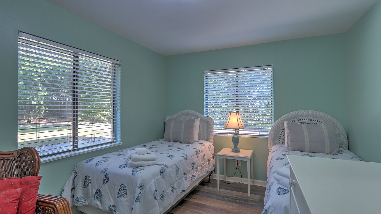 Photo of Bedroom in Folly Field