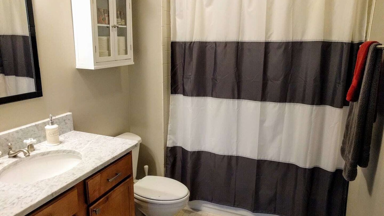 Photo of Bathroom in South Main Historic District