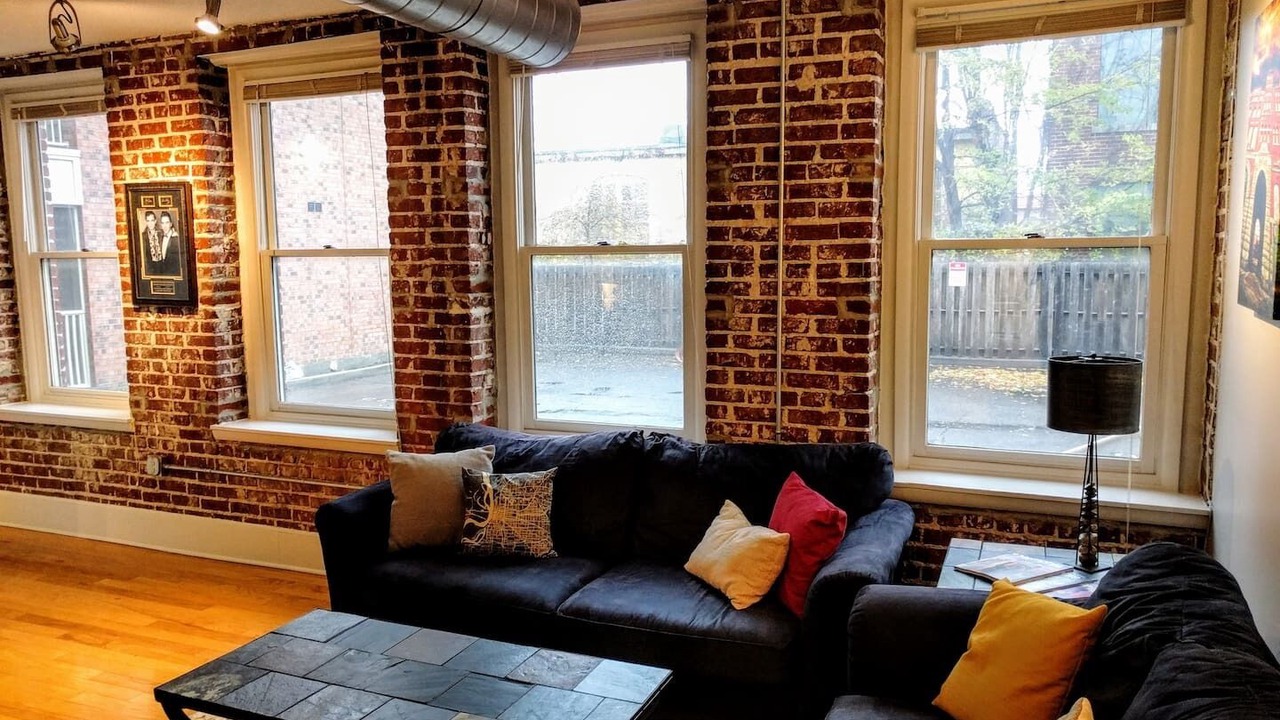 Photo of Livingroom in South Main Historic District